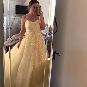 Sherri hill prom dress